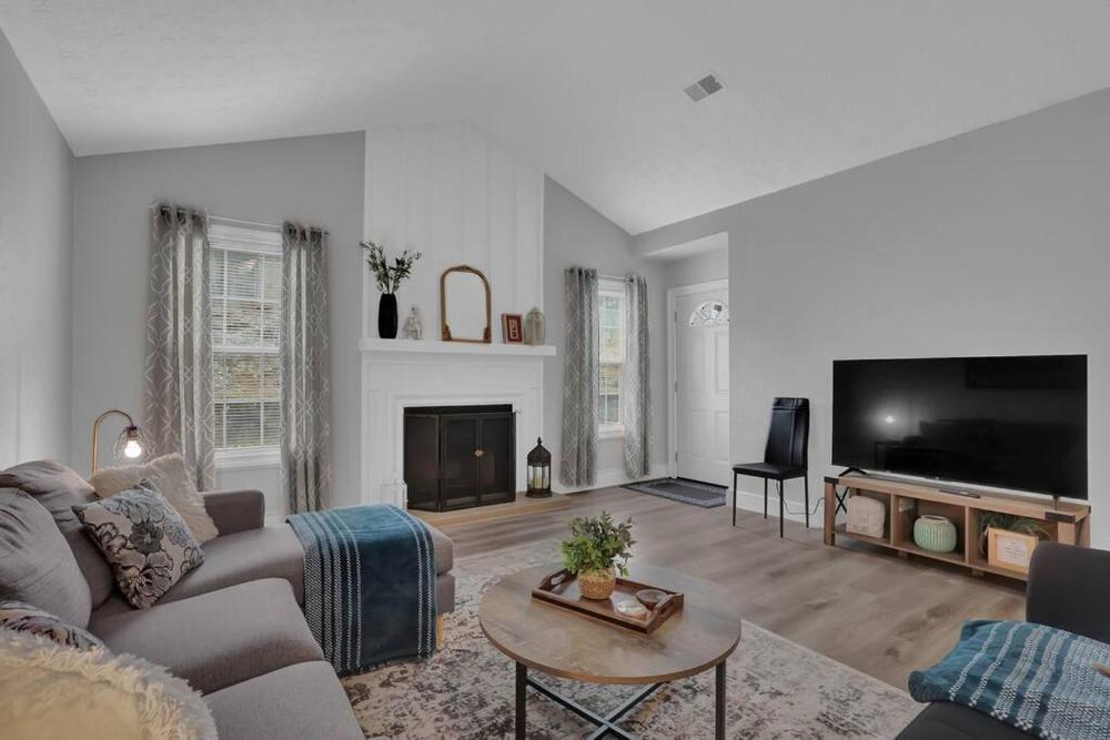The Smart Stay ! New Remodel! Minutes from Atlanta