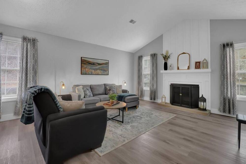 Three-Bedroom Standard Apartment interior